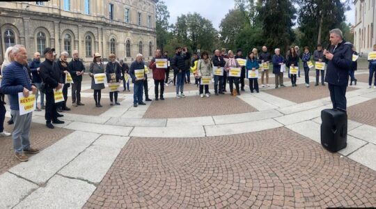 «“Restiamo umani” e diamo dignità ai profughi»